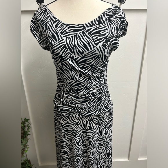 Enfocus Petite Women’s Black White Stretch Casual Career Dress Size 8P - Picture 3 of 9